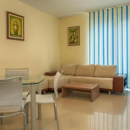One Bedroom In Complex